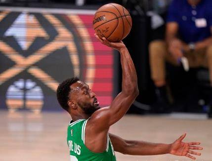  巴特勒关键封盖热火险胜凯尔特人  