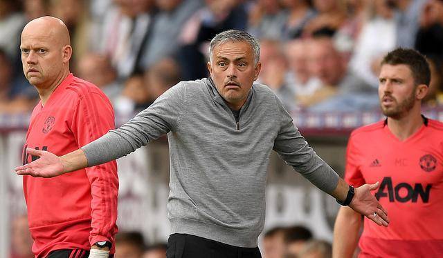  里尔旧将反戈一击，补时绝杀老东家  