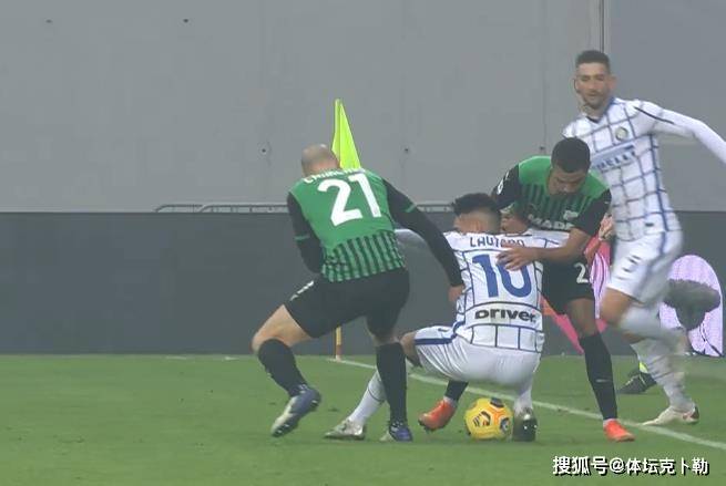  萨索洛主场力克亚特兰大，终结真蓝黑不败金身